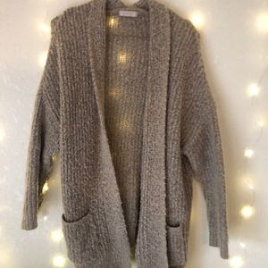 Cozy oversized sweater cardigan